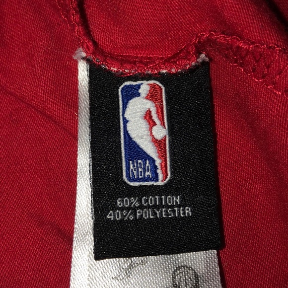 NBA Chicago Bulls Red White Cut Off T Shirt L - Picture 7 of 8